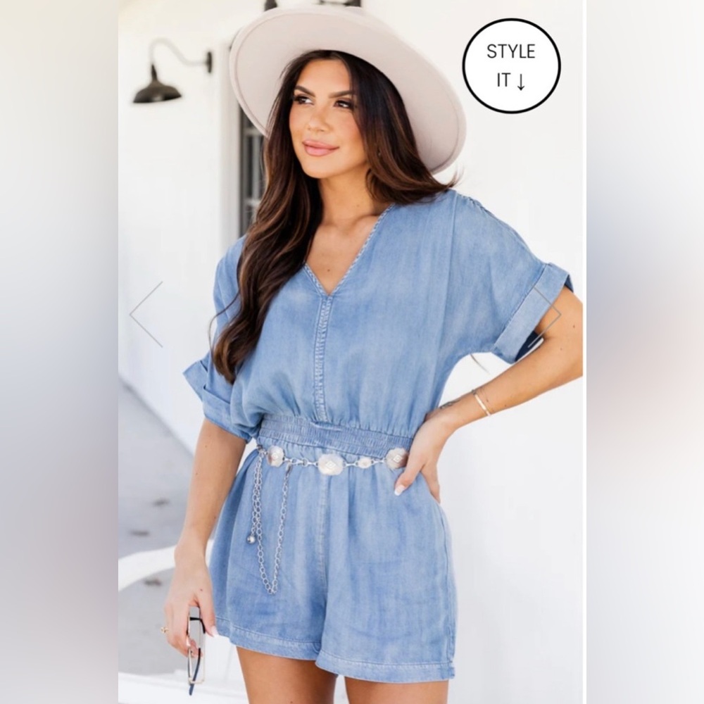 Pink Lily Light Blue Chambray Romper - Size Medium